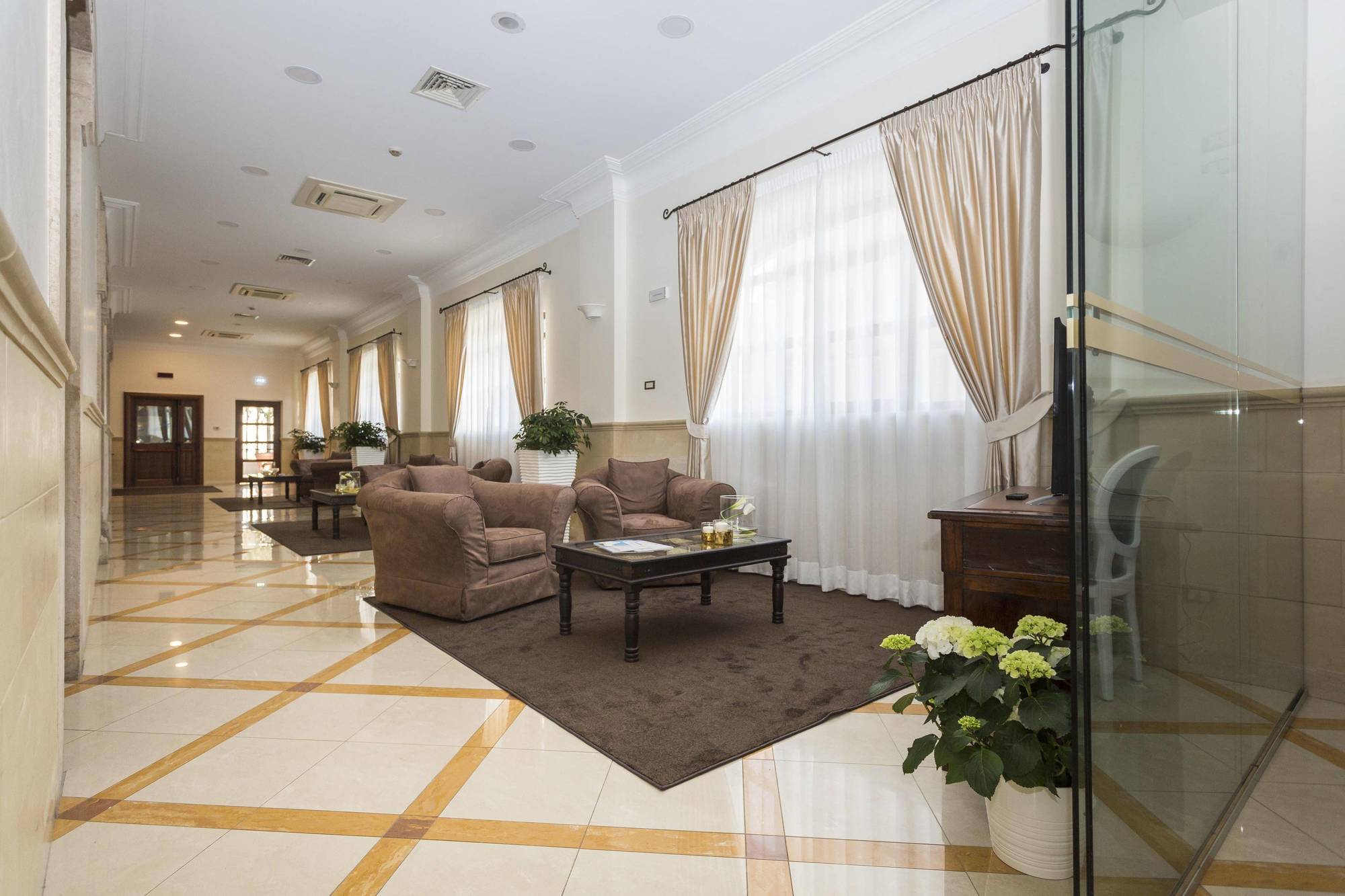 Hotel Cavaliere 노치 외부 사진